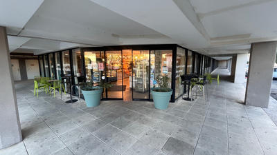 Fonds de commerce - Magasins - 271 m²