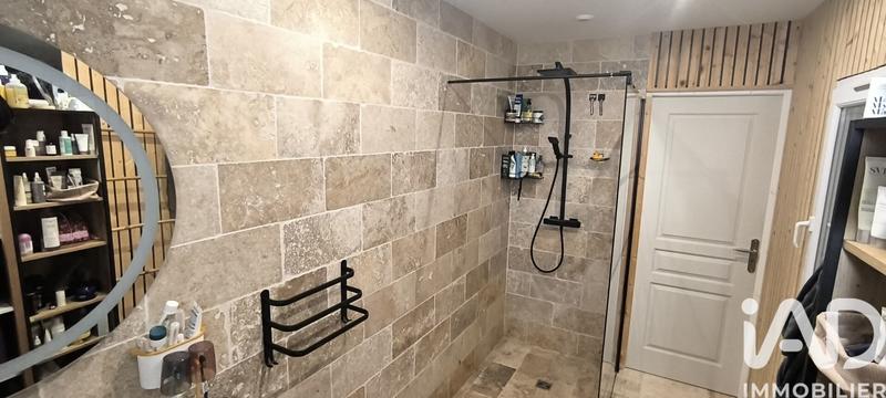 Maison de village - 200 m² - 8 pièces