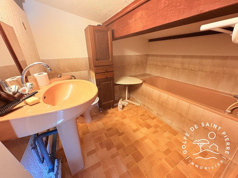 Villa - 573 m² - 6 pièces