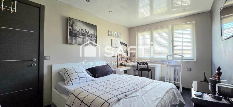 Maison - 121 m² - 6 pièces