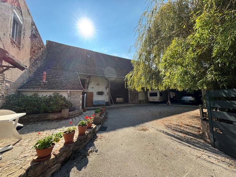 Maison - 200 m² - 6 pièces