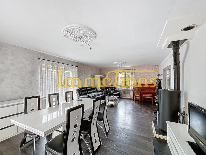 Maison - 96 m² - 4 pièces