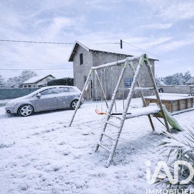 Maison - 83 m² - 4 pièces