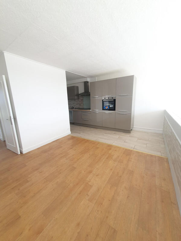 Appartement - 77 m² - 4 pièces
