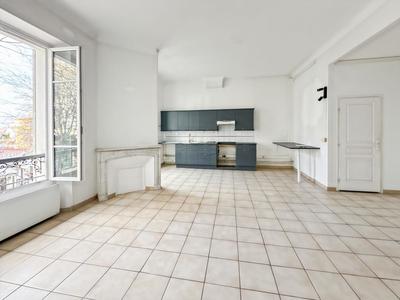 Appartement - 84 m² - 4 pièces