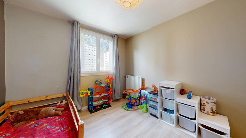 Appartement - 75 m² - 4 pièces