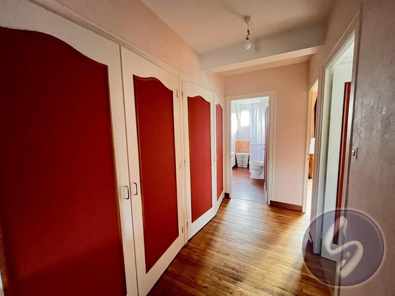 Maison - 121 m² - 5 pièces