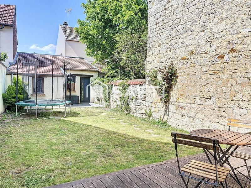 Maison - 121 m² - 6 pièces