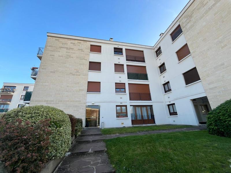 Appartement - 81 m² - 4 pièces