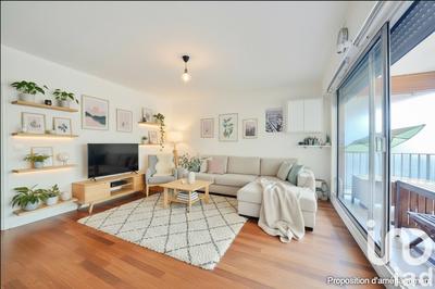 Appartement - 81 m² - 4 pièces