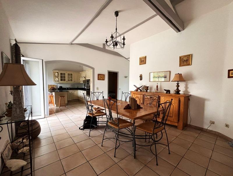 Maison - 152 m² - 6 pièces