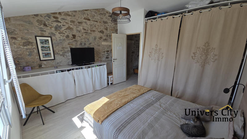 Maison - 170 m² - 5 pièces