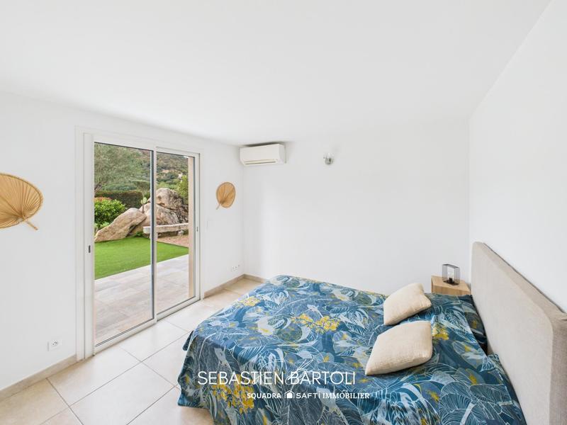 Maison - 174 m² - 6 pièces