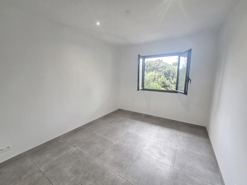 Villa - 100 m² - 4 pièces