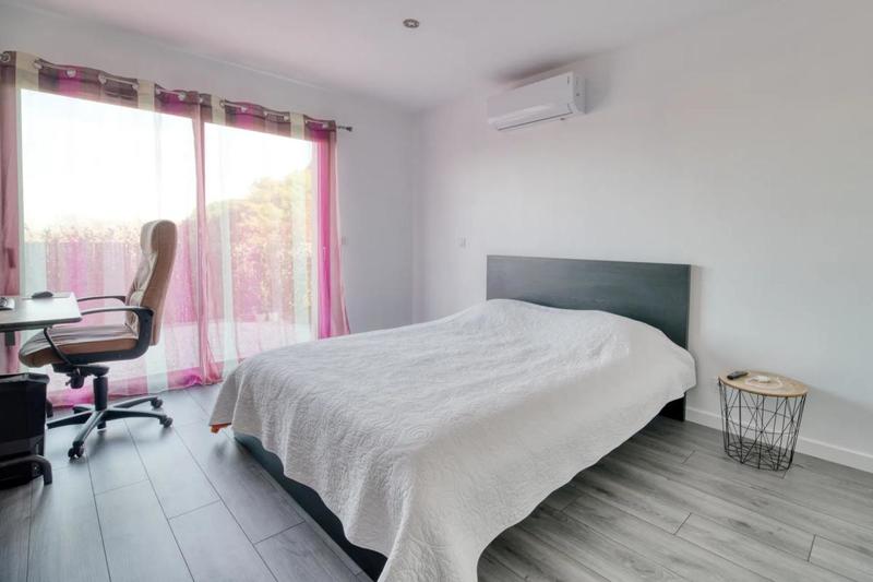 Maison - 220 m² - 7 pièces