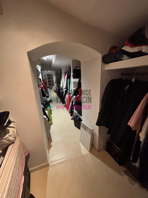 Maison - 180 m² - 5 pièces