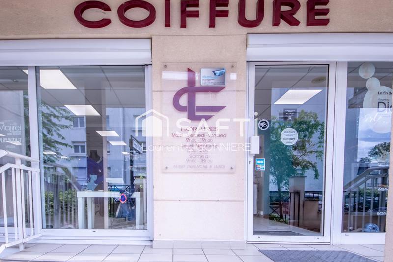 Local commercial - 67 m² - 2 pièces