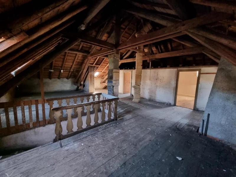 Immeuble - 217 m² - 10 pièces