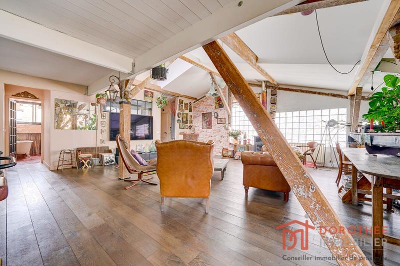 Loft - 130 m² - 4 pièces