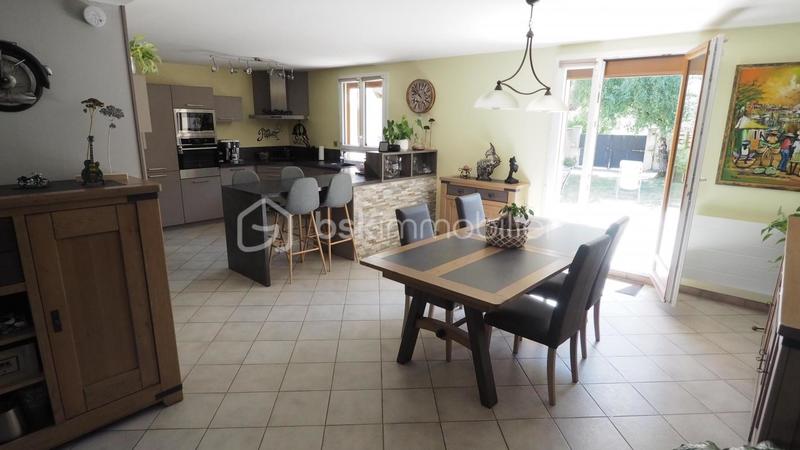 Maison - 106 m² - 6 pièces