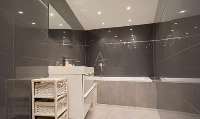 Maison - 286 m² - 8 pièces