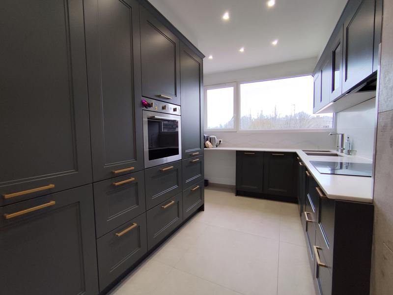 Appartement - 110 m² - 4 pièces