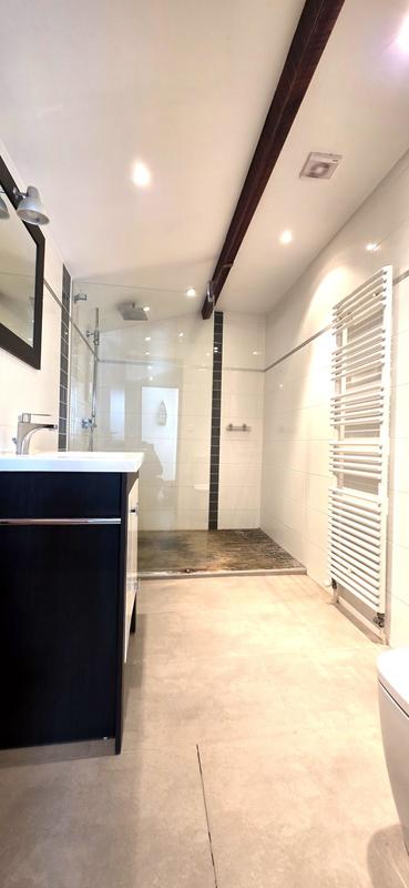 Villa - 214 m² - 7 pièces