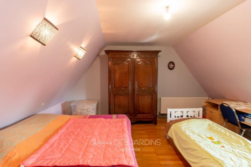 Maison traditionnelle - 136 m² - 6 pièces