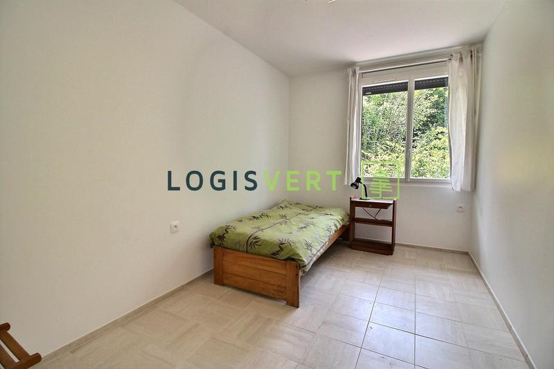 Maison - 205 m² - 10 pièces