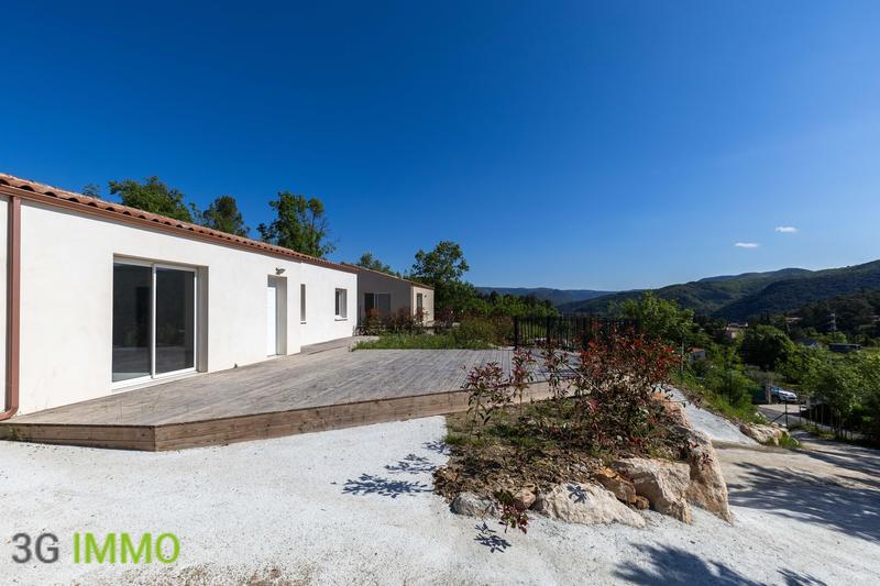 Maison - 100 m² - 4 pièces