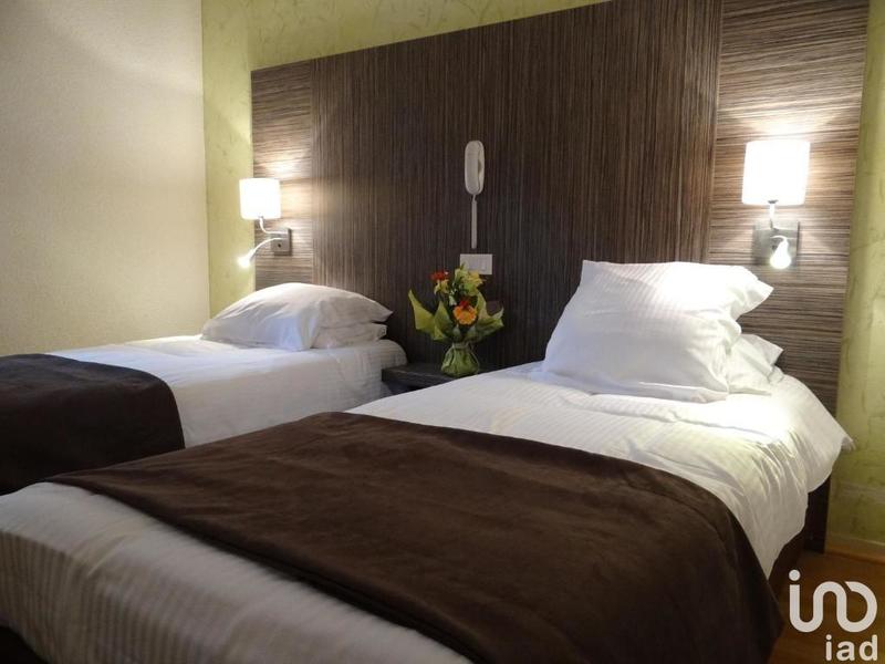 Local commercial - 1 100 m²