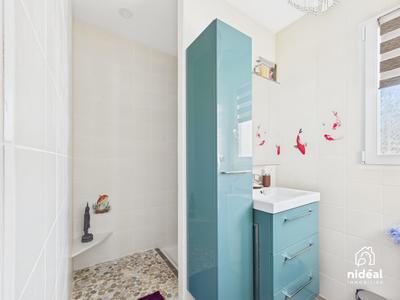 Villa - 150 m² - 4 pièces