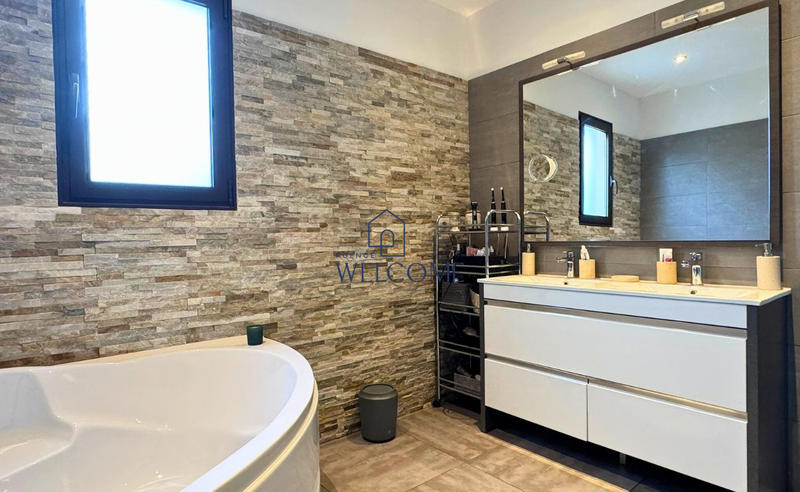 Maison contemporaine - 165 m² - 5 pièces