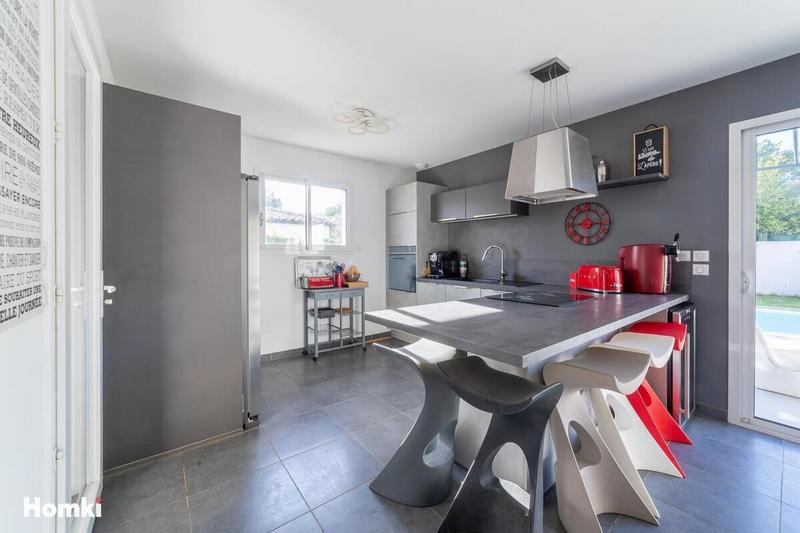 Maison - 137 m² - 6 pièces