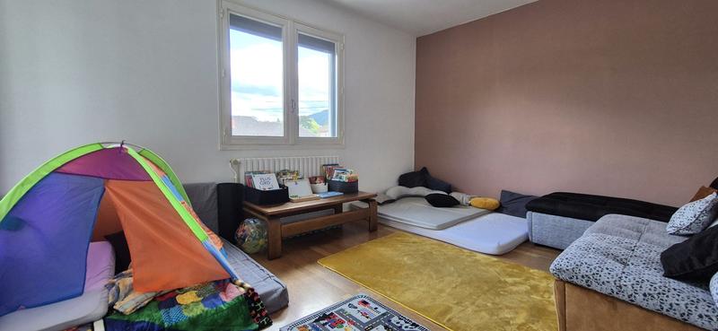 Maison - 200 m² - 8 pièces