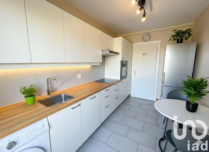 Appartement - 100 m² - 4 pièces