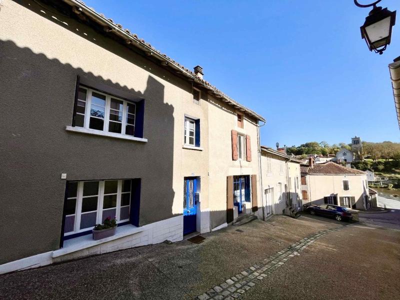 Propriété - 149 m² - 7 pièces