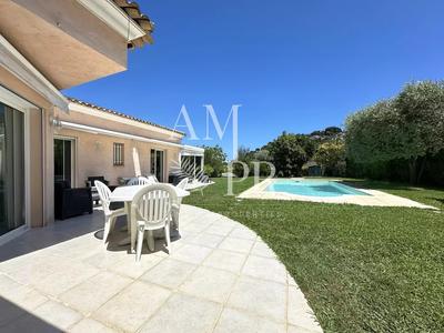 Villa - 175 m² - 3 pièces