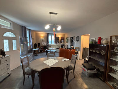 Maison - 140 m² - 5 pièces