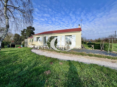 Maison - 99 m² - 4 pièces