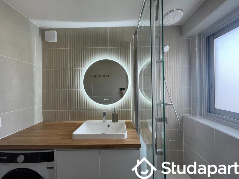 Chambre - 12 m² - 1 pièce