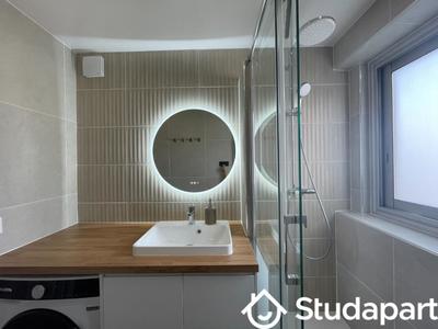 Chambre - 12 m² - 1 pièce