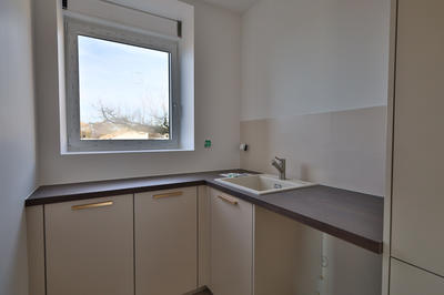 Appartement - 90 m² - 4 pièces