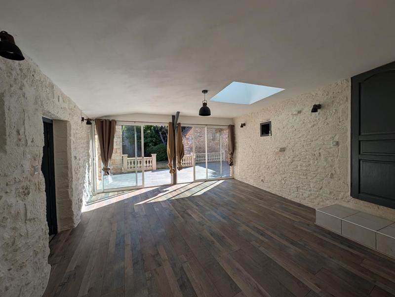 Maison - 182 m² - 7 pièces