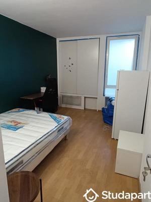 Chambre - 10 m² - 1 pièce