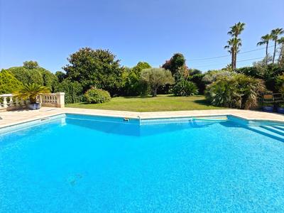 Villa - 185 m² - 5 pièces