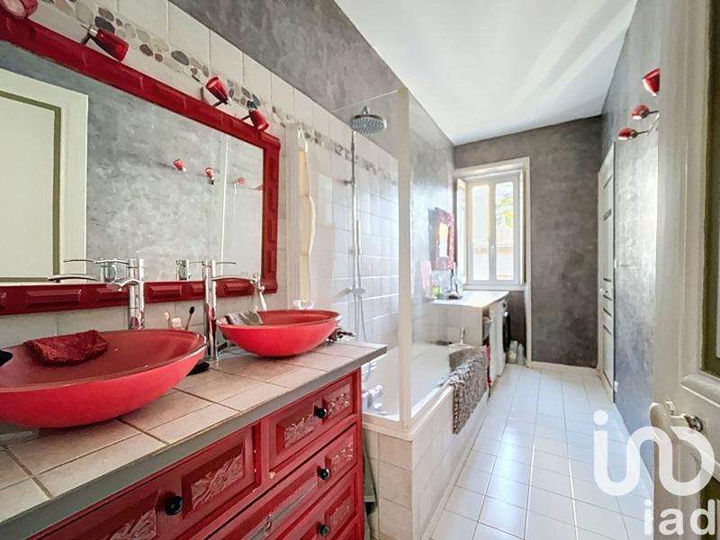 Maison - 107 m² - 6 pièces