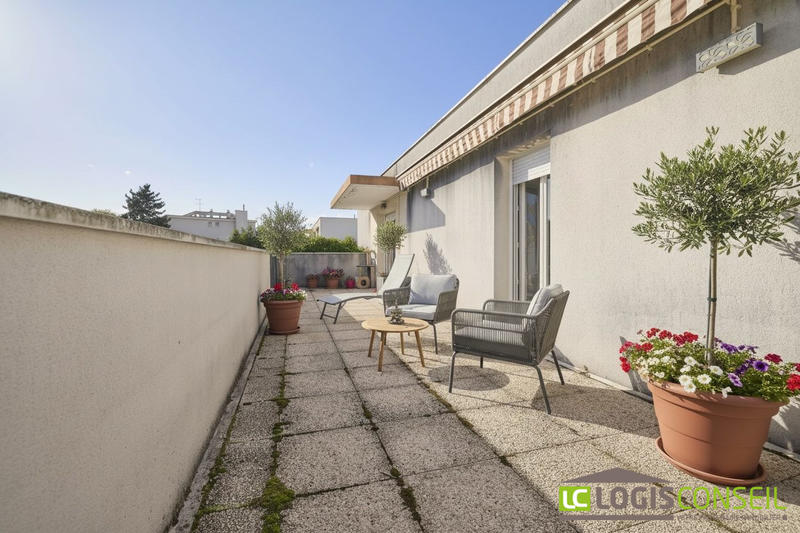 Appartement - 80 m² - 3 pièces