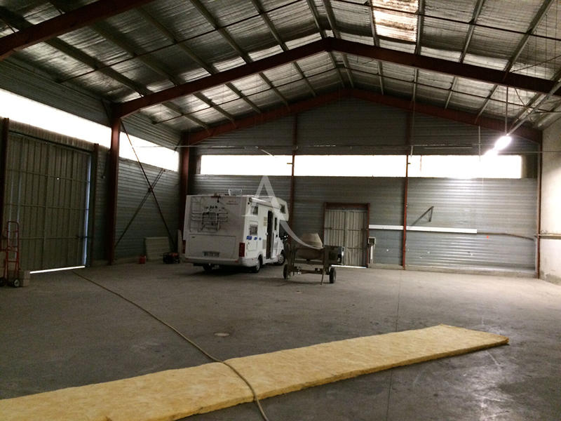 Local d'activité / Entrepôt - 550 m²