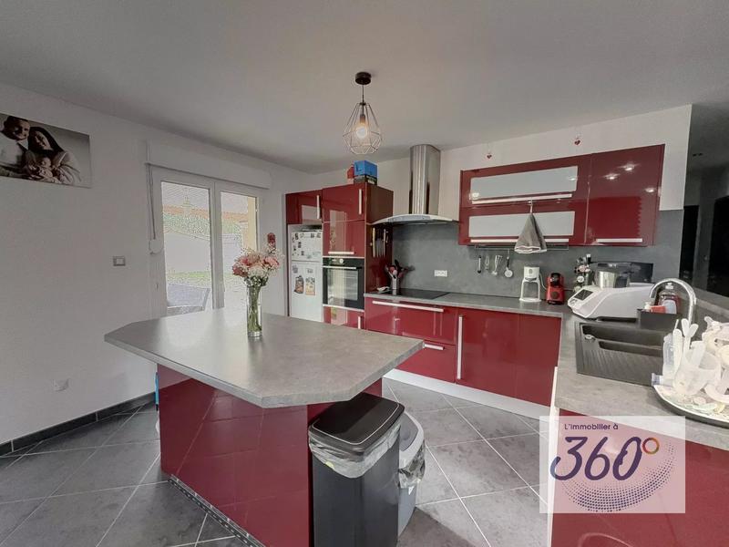 Maison - 95 m² - 3 pièces